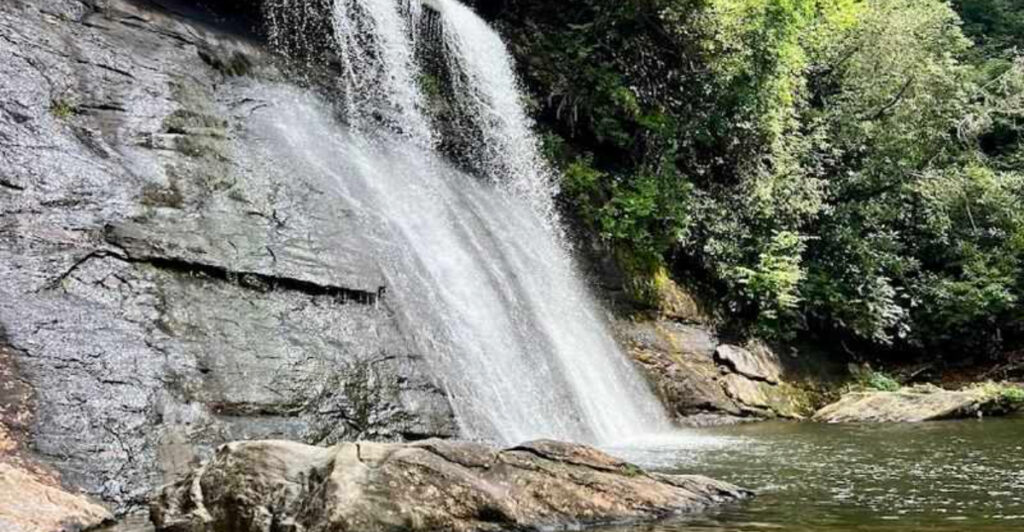 This Easy-to-Reach Waterfall in North Carolina Is Perfect for a Quick Nature Escape
