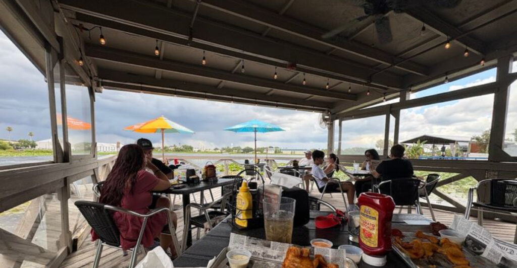 This Florida Lakeside Spot Is a Go-To for Laid-Back Dining, Sunset Views, and Live Music