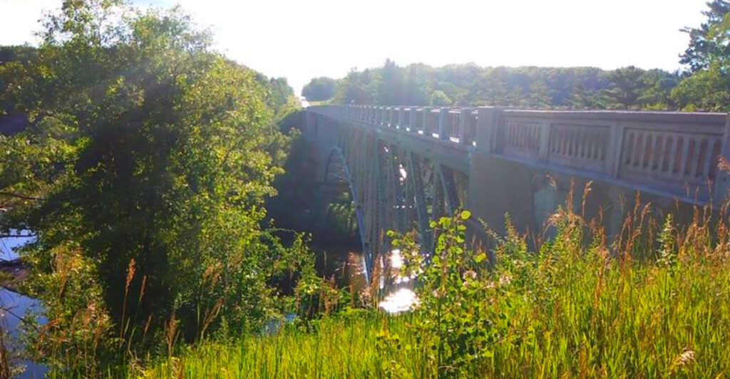 This Hidden Michigan Bridge Looks Ordinary – Until You Walk Beneath It