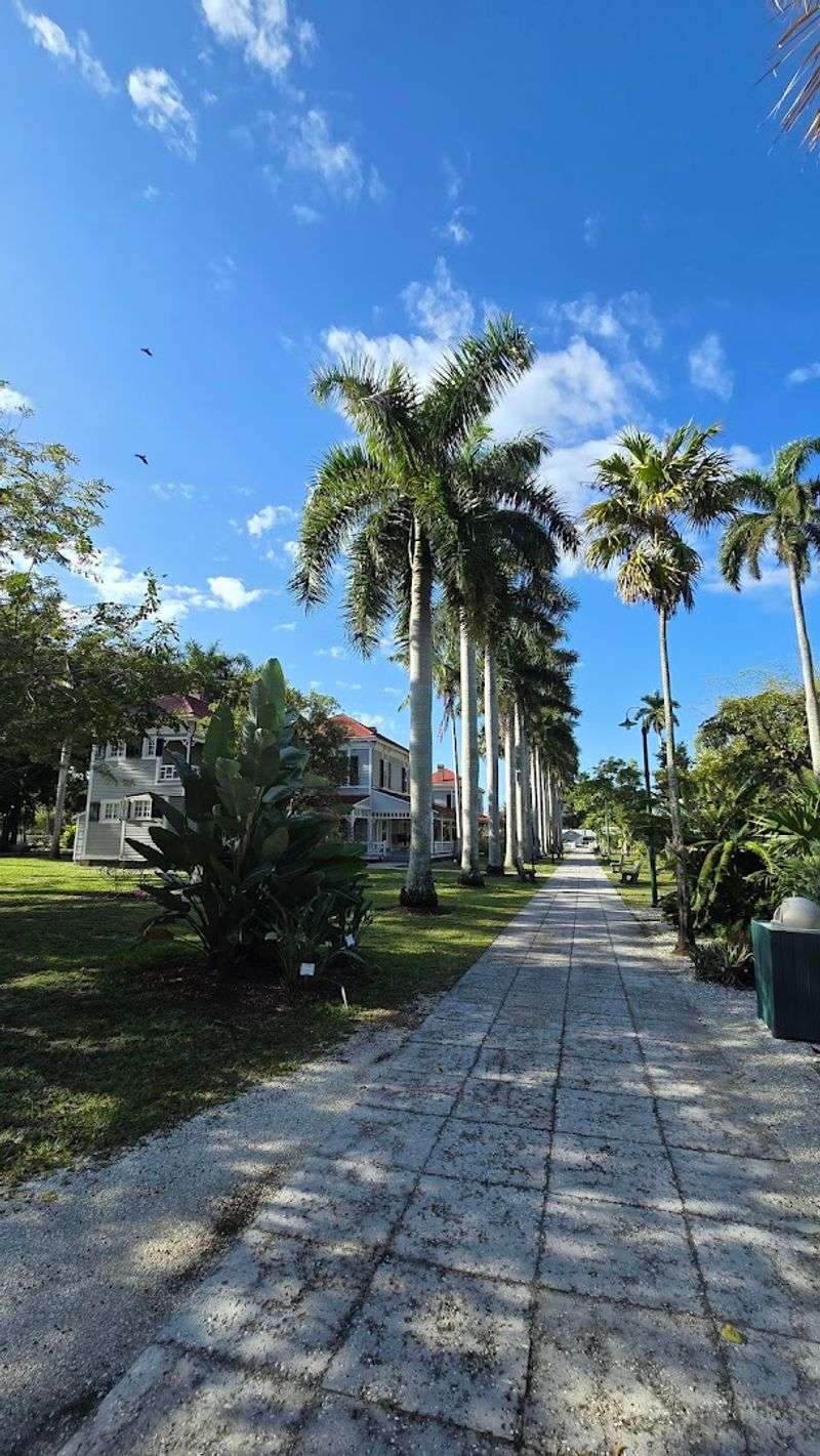 A Historic Address on McGregor Boulevard