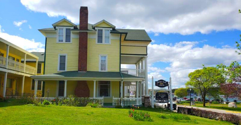 This Historic Michigan Inn Sits Across From the Mackinac Ferry – and Guests Love the Location