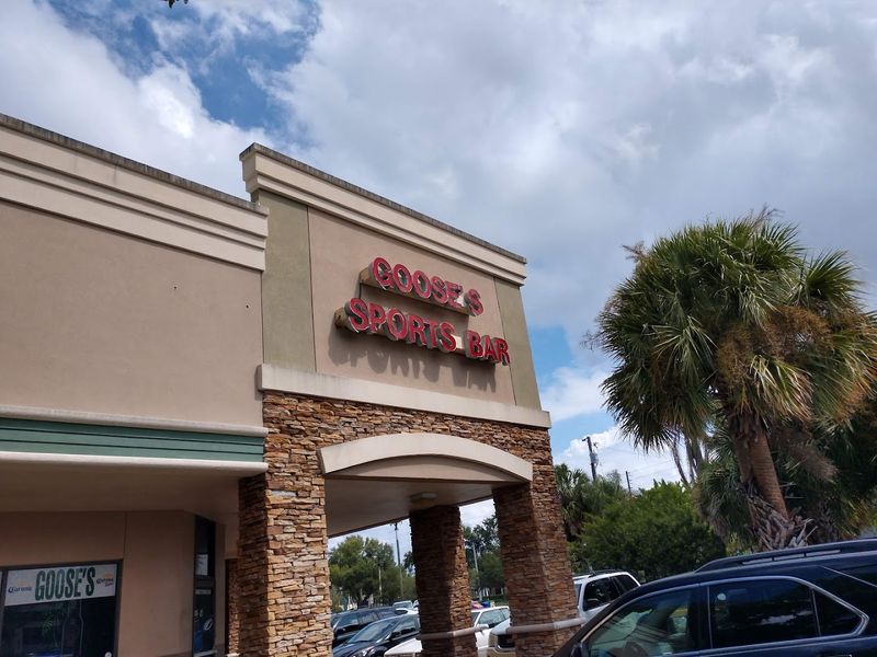 The Address and Setting on Indian Rocks Road