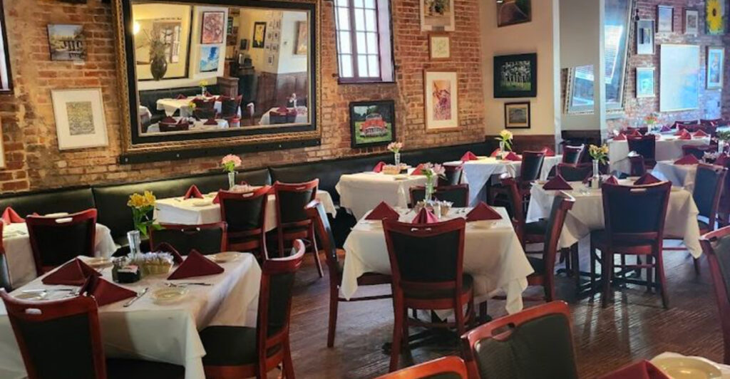 This Must-Visit Mississippi Spot Serves Shrimp and Grits Worth the Hype
