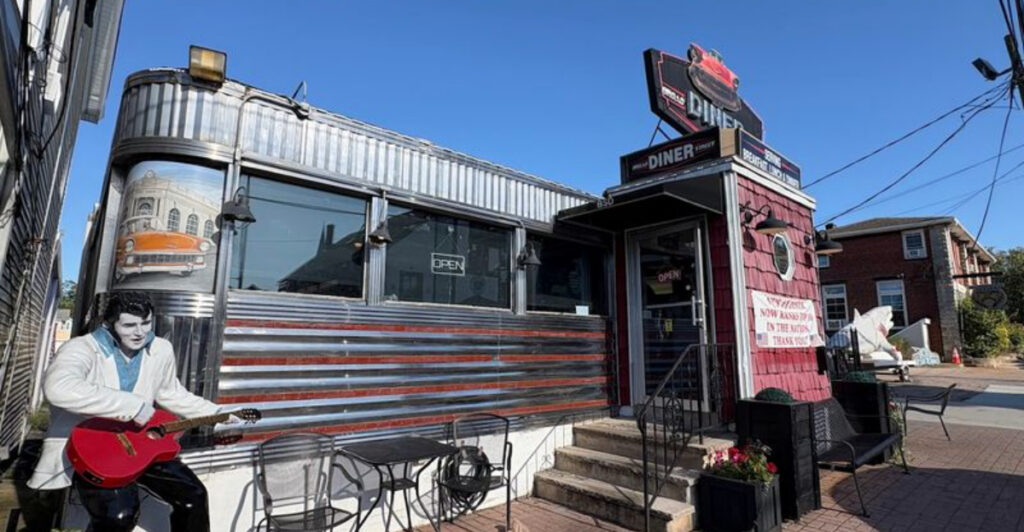 This New Jersey Train-Car Diner Serves One Of The Best Breakfasts In The State