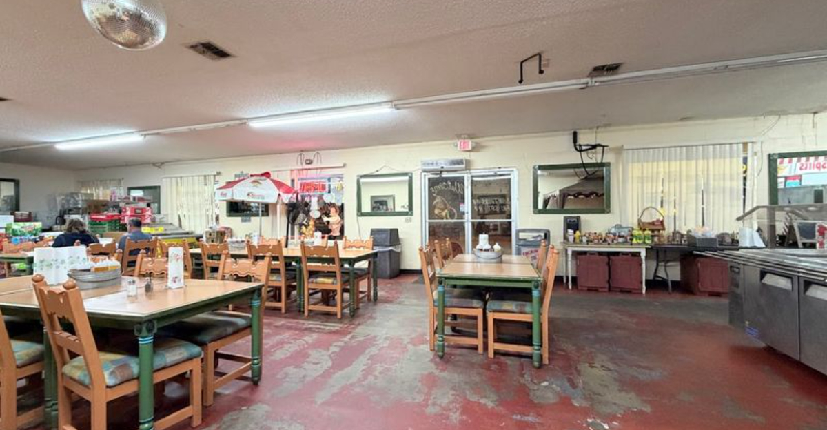 This No-Frills Florida BBQ Spot Proves Simple Food Can Be Incredible