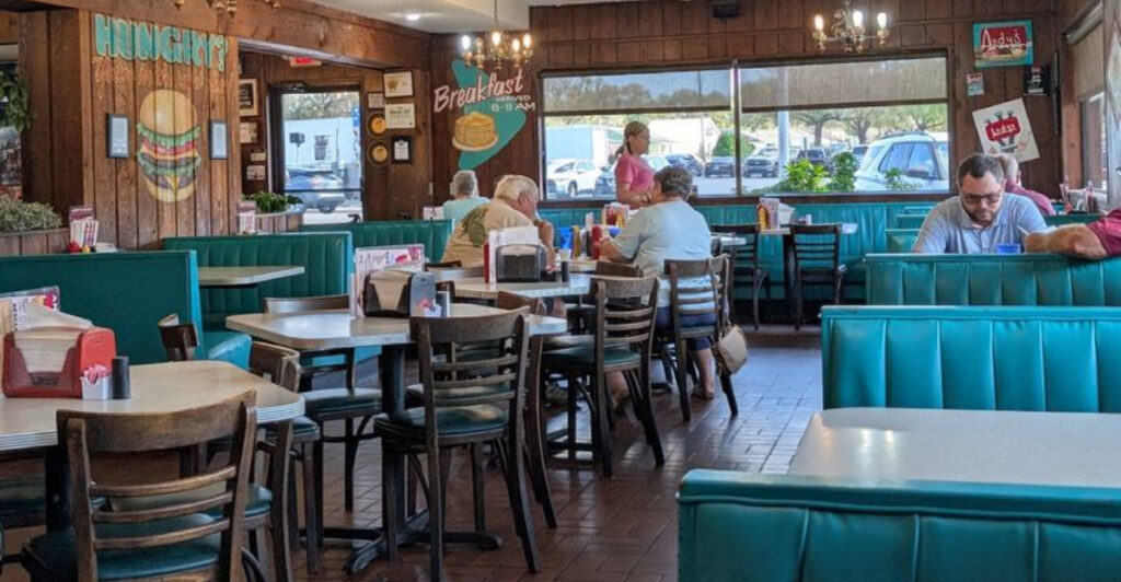 This Old-School Florida Spot Serves Classic American Favorites, Ice Cream, and Nostalgic Diner Vibes