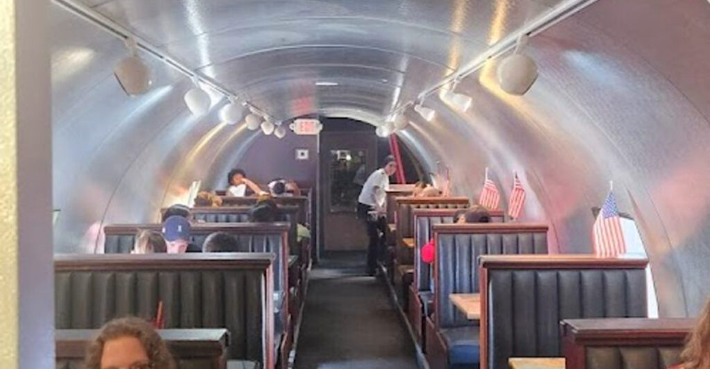 This One-of-a-Kind Spot in Colorado Lets Guests Enjoy a Meal on a Plane