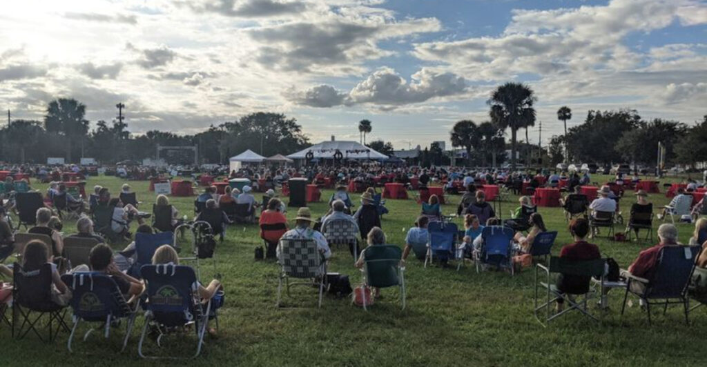 This Orlando Park Is a Local Favorite for Lakeside Views, Playgrounds, and Peaceful Picnic Spots