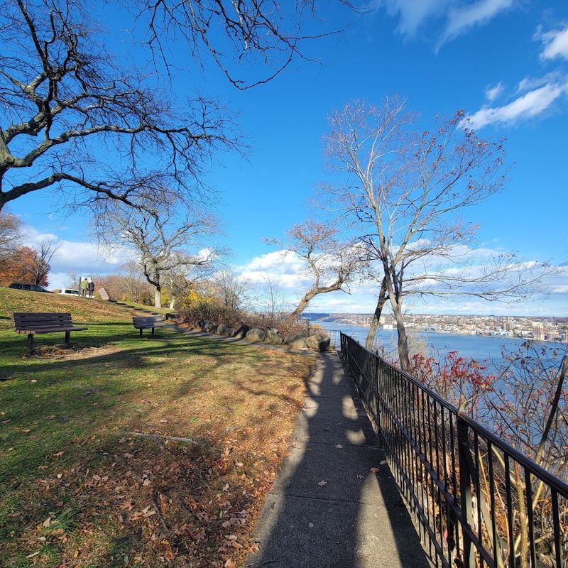 Where Exactly This Overlook Sits