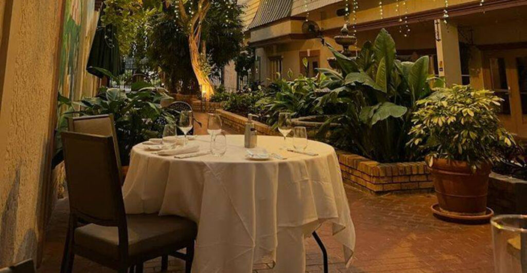 This Sarasota Dining Icon Is Where Locals Go for Upscale Meals, Live Piano, and Old-School Elegance
