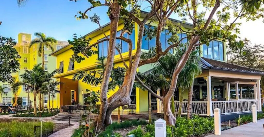 This Scenic Fort Lauderdale Waterfront Spot Is Known for Riverside Dining, Live Music, and Laid-Back Vibes