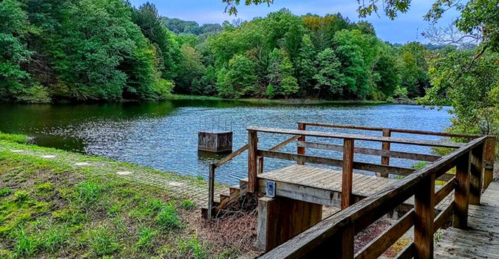 This Scenic Indiana State Park Feels Like a Dream Escape