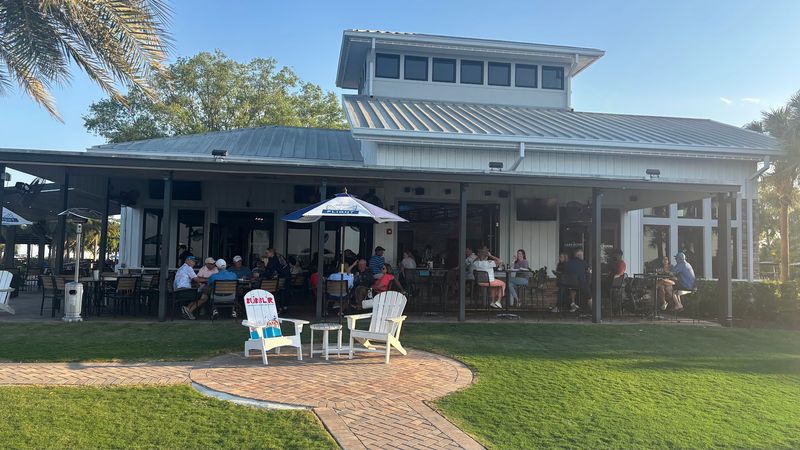 A Lakeside Address Worth the Drive