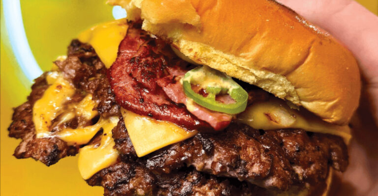 This Spot Has A Smashburger That Made Me Forget Fast Foods Exist