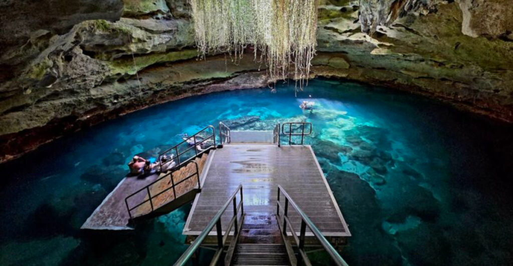 This Stunning Florida Spring Near Jacksonville Feels Like a Lost World