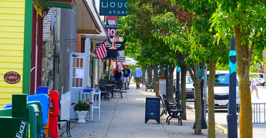 This Tiny Michigan Village Sits Between Two Lakes – and Travelers Driving to Traverse City Keep Missing It