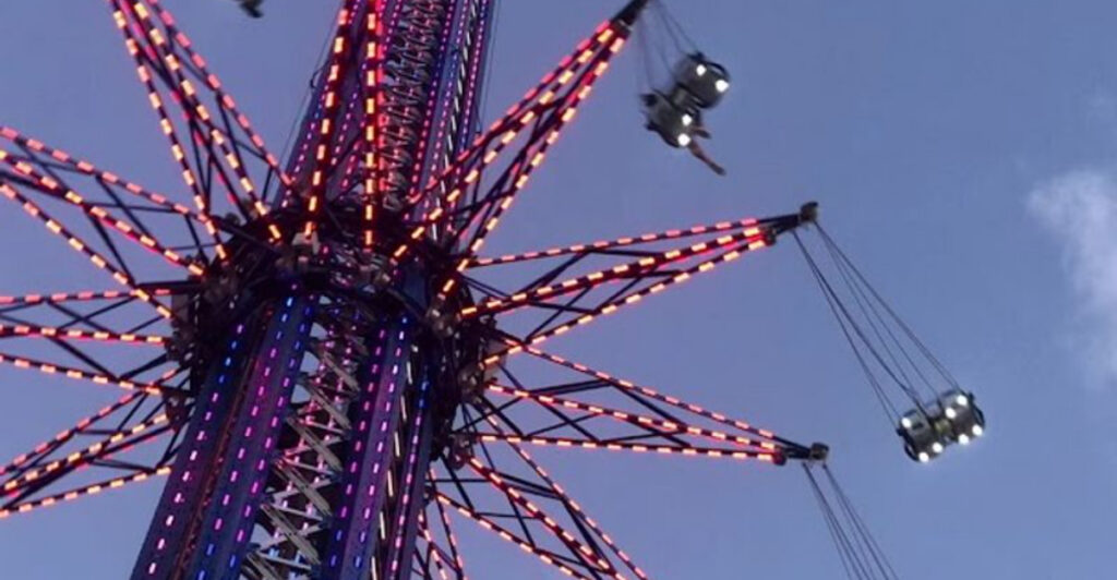 This Towering Orlando Ride Sends You Soaring 450 Feet Above the City for a Heart-Racing View You’ll Never Forget
