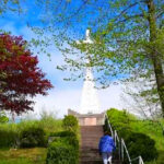 This Towering White Cross Overlooks Lake Michigan – and Marks a 1600s Explorer’s Final Journey