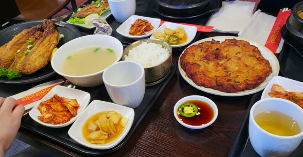 This Troy Korean Spot Draws Crowds for Cold Noodles, Galbi, and Free Bone Broth on Tap