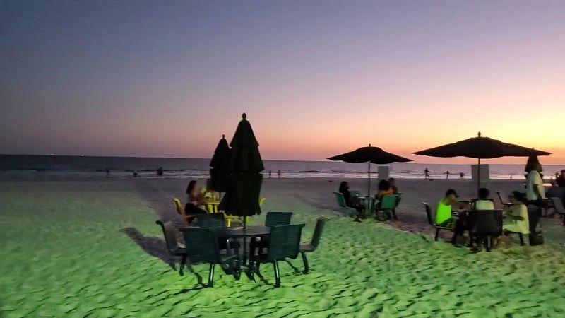 The Sundeck Restaurant and Its Swinging Chairs