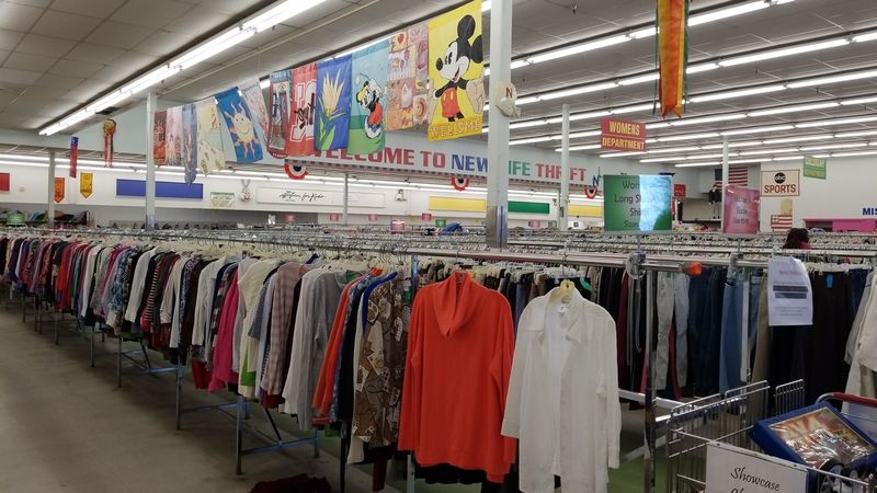 New Life Thrift Store — Bellevue