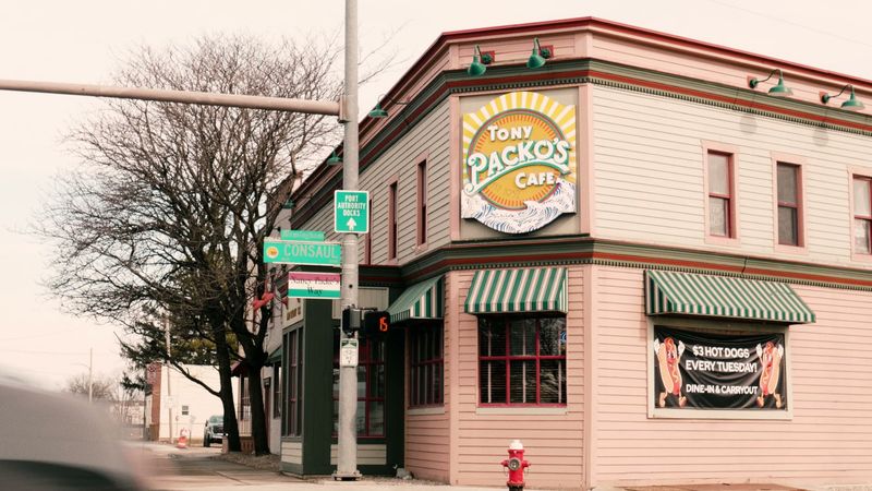 Tony Packo's Cafe, Toledo