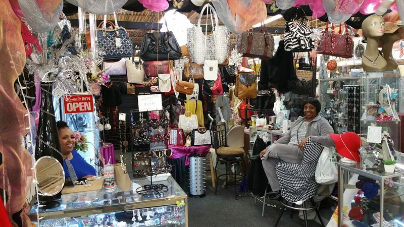 The Friendly Vendor Community That Keeps People Returning