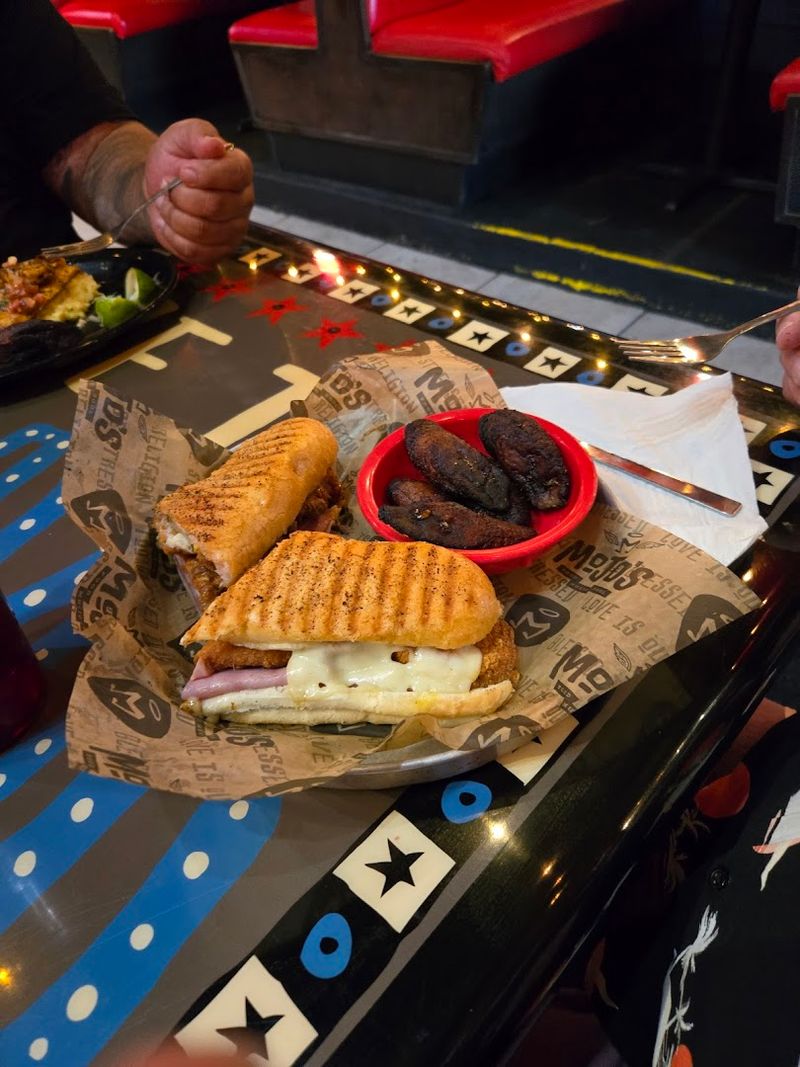 A Spot Worth Returning To: The Lasting Impression Mojo's Leaves