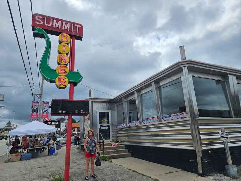 Summit Diner — Somerset