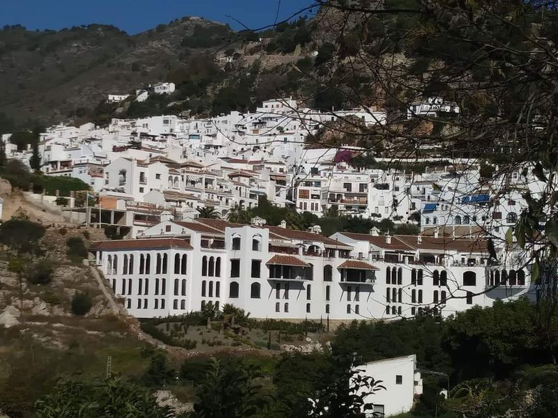 Frigiliana, Spain: The Whitewashed Andalusian Village That Feels More Local Than Resorty