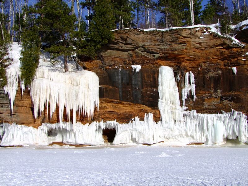 Apostle Islands Ice Caves (Wisconsin, USA)