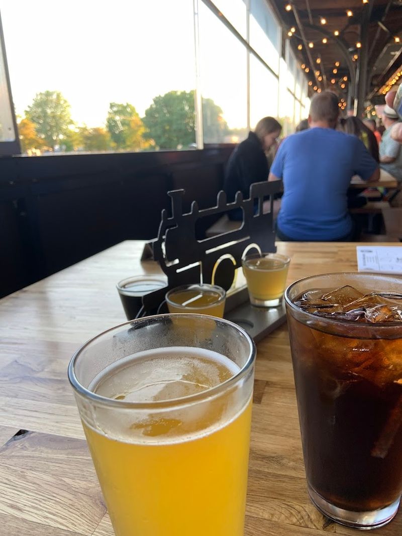 Live Music and the Atmosphere That Keeps People Coming Back