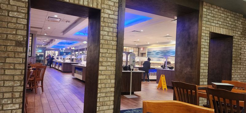 Captain George's Seafood Buffet — Virginia Beach