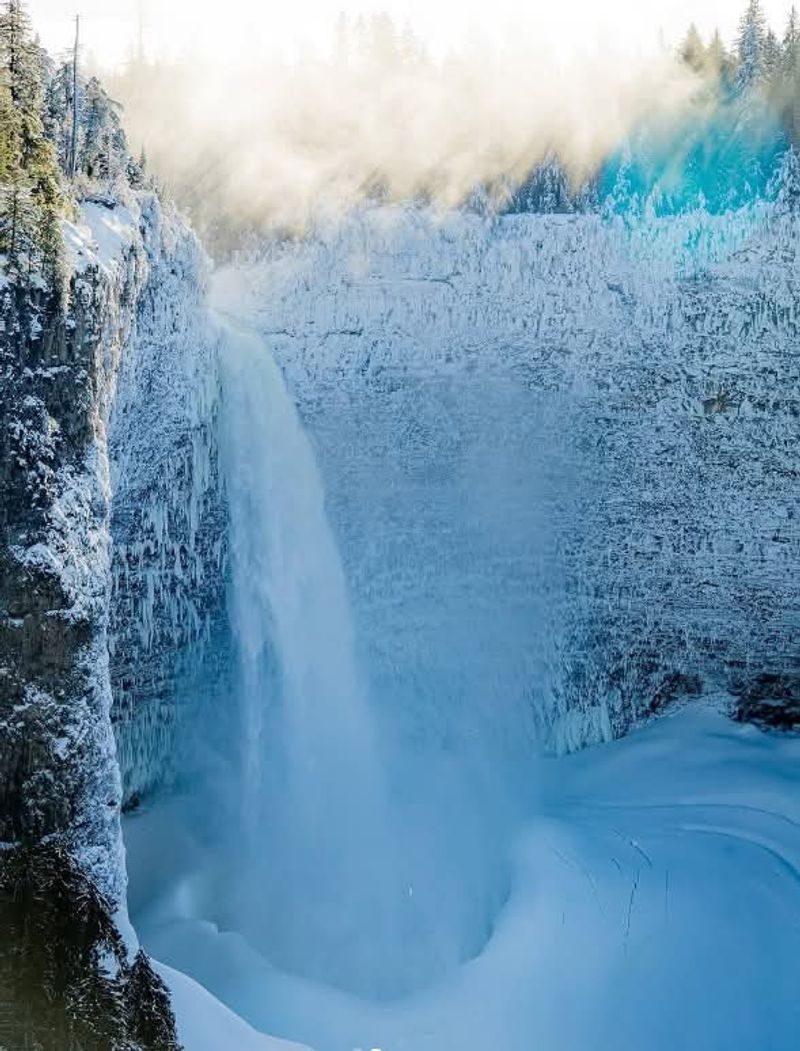 Helmcken Falls Ice Cave (Canada)