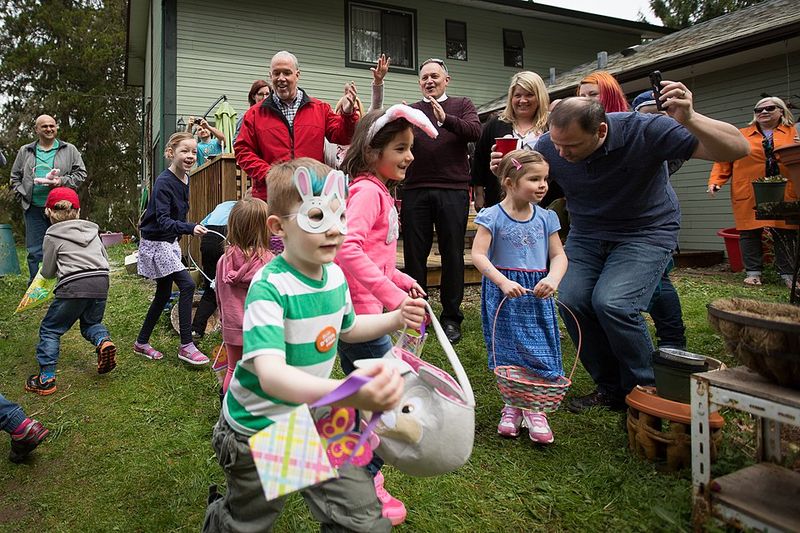 Backyard Easter Egg Hunts