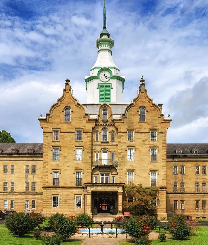 West Virginia: Trans-Allegheny Lunatic Asylum (Weston)