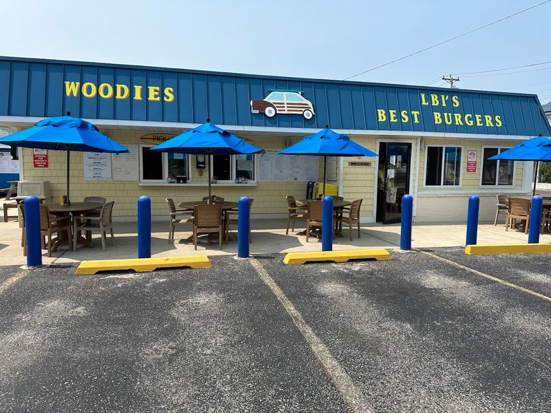 Woodies Drive In, Ship Bottom