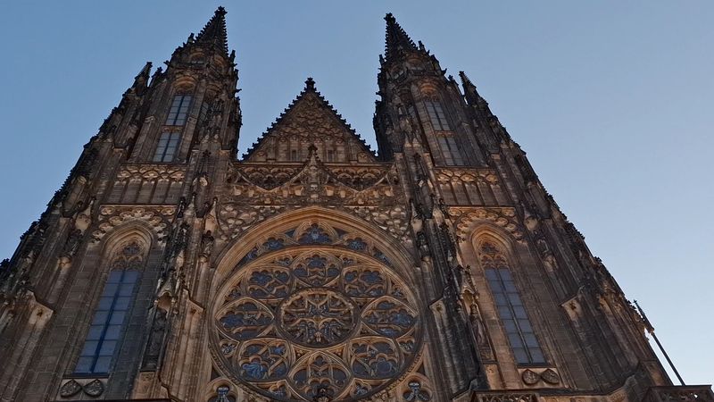 Prague Old Town & St. Vitus Cathedral – Czech Republic