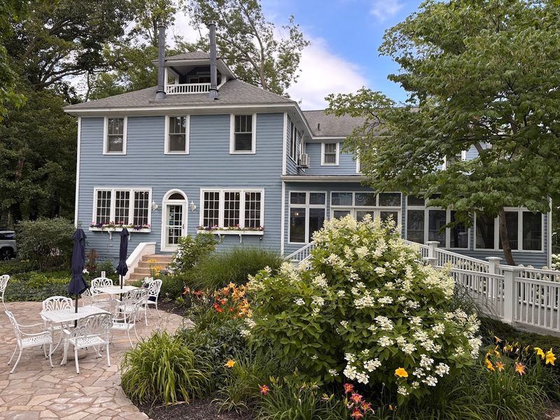 Why Repeat Guests Keep Coming Back Season After Season