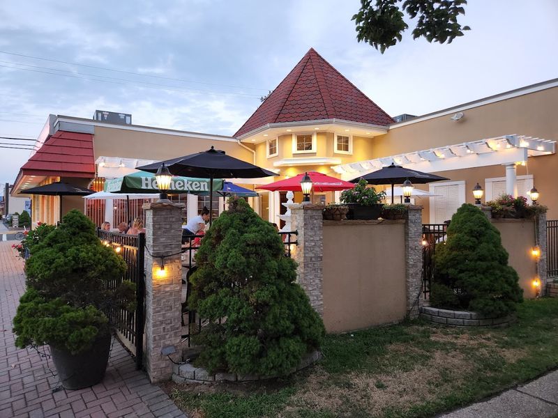 A Spot That Draws People From Far Away