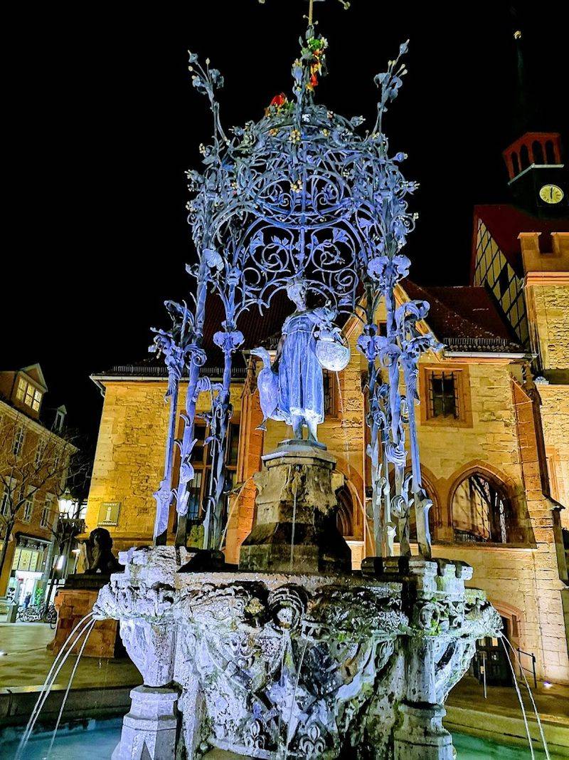 Seasonal Decorations That Transform the Fountain