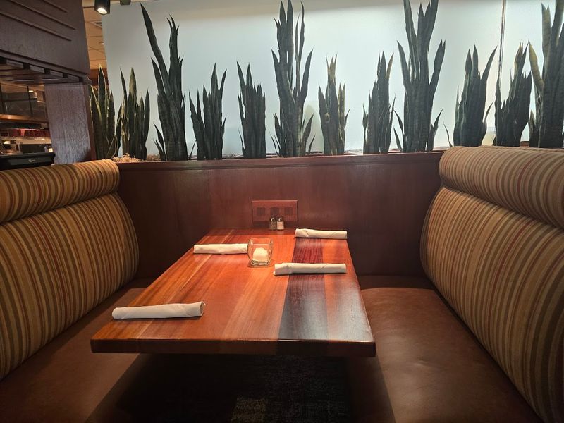 Parking, Reservations, and Practical Tips