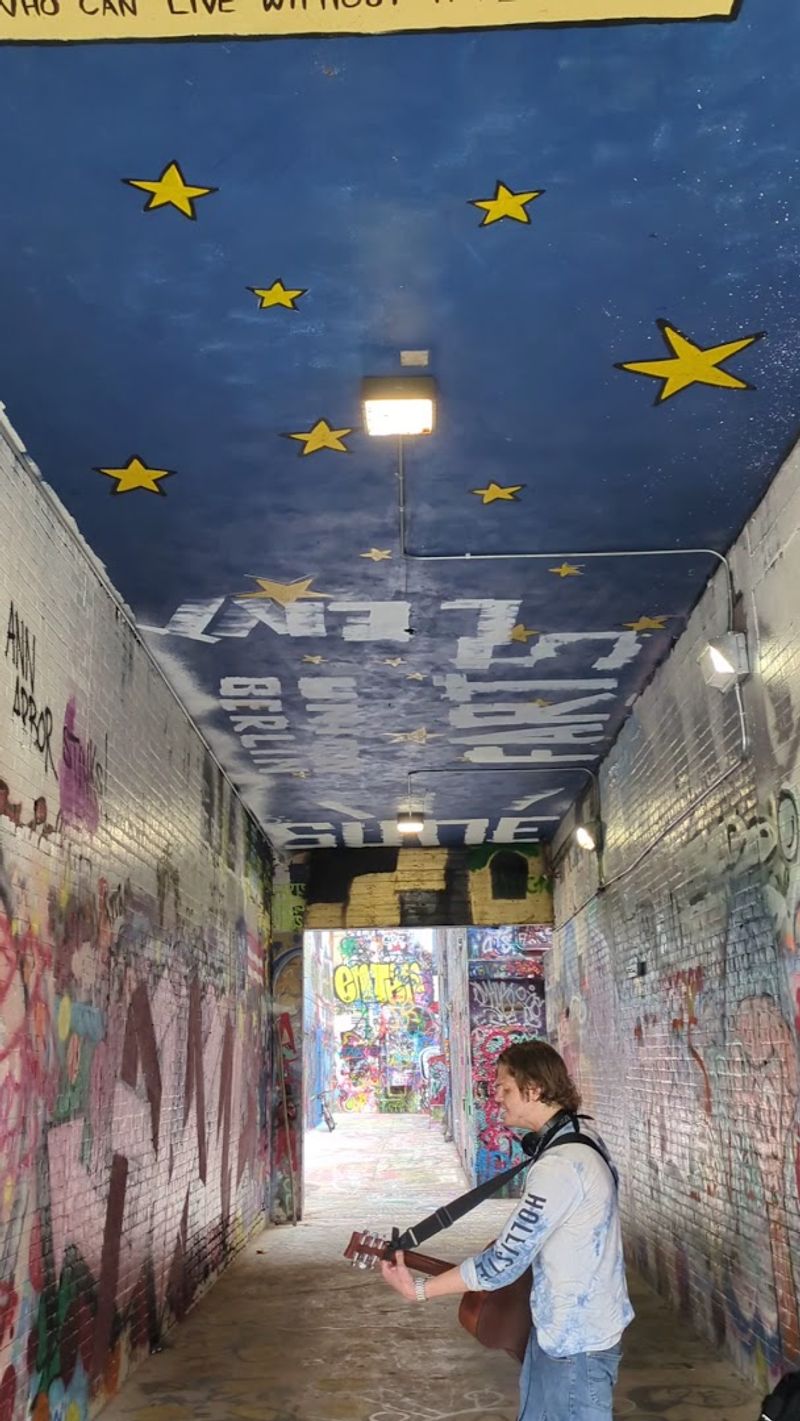 The Acoustic Secret That Most Visitors Miss Entirely