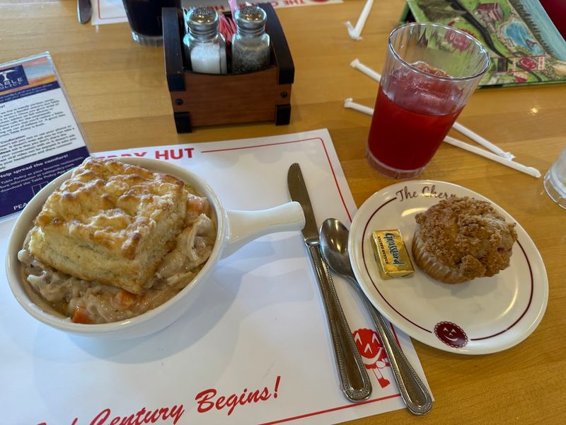 Sunday Breakfast and the Cinnamon Roll That Deserves Its Own Fan Club