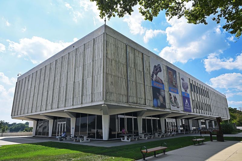 The Price Tag That Turns Heads: Completely Free Admission