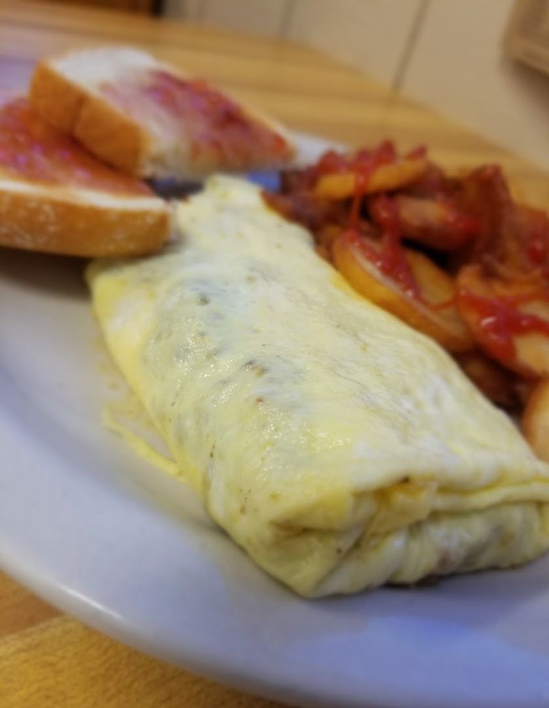 A Breakfast That Actually Earns the Morning Drive