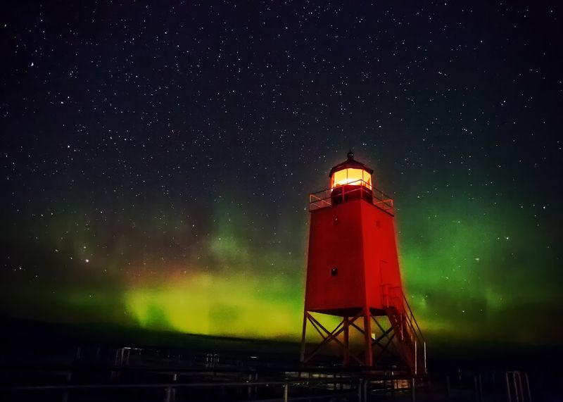 The Red Lighthouse That Steals Every Photo