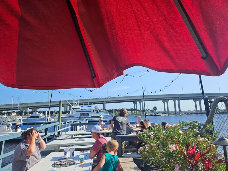 The Atmosphere That Makes You Want to Stay Longer