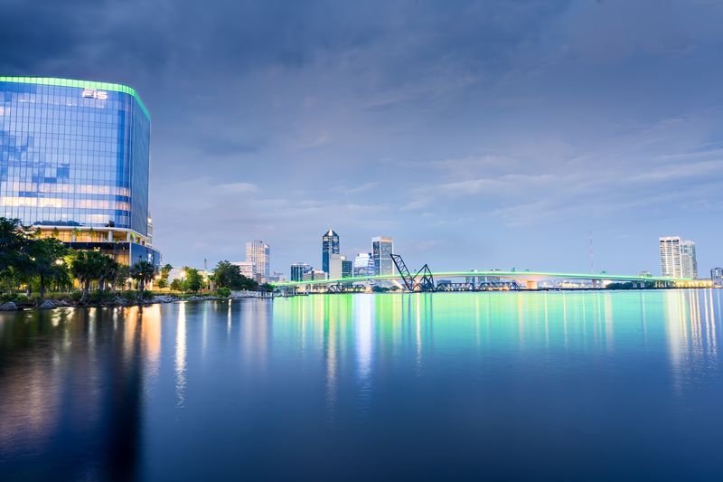 A Skyline That Stops You Mid-Step