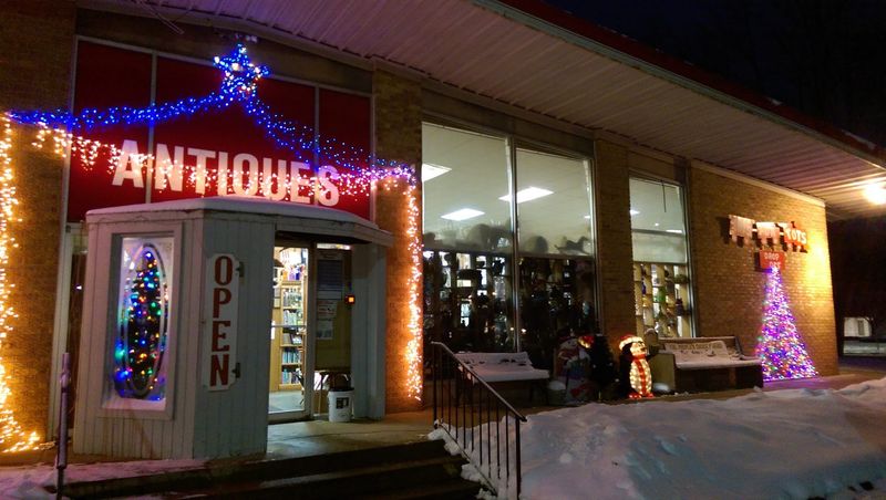 Hours, Days, and the Best Time to Show Up